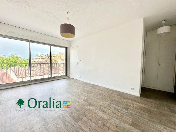 Image 5 sur 9 - Appartement  ·  Location · Bordeaux (33800) · 1 pièce · 25m²