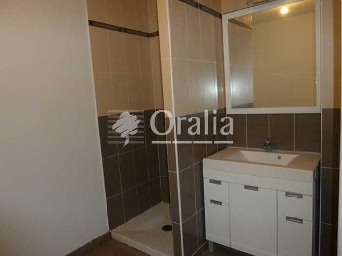 Image 10 sur 10 - Appartement  ·  Location · Nimes (30900) · 3 pièces · 59m²