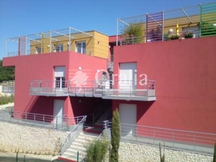 Image 9 sur 10 - Appartement  ·  Location · Nimes (30900) · 3 pièces · 59m²