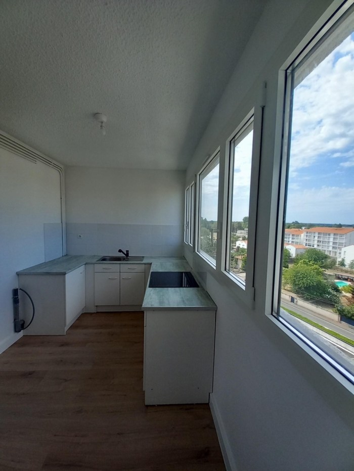 Image 3 sur 8 - Appartement  ·  Location · Blanquefort (33290) · 1 pièce · 37m²