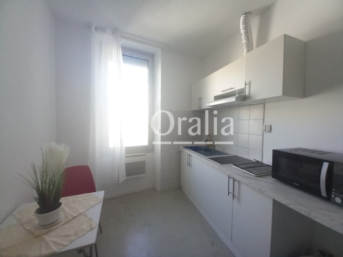 Image 7 sur 7 - Appartement  ·  Location · Marseille (13008) · 1 pièce · 25m²