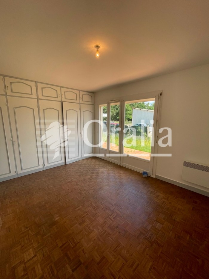 Image 2 sur 5 - Maison/villa  ·  Location · Macau (33460) · 3 pièces · 96m²