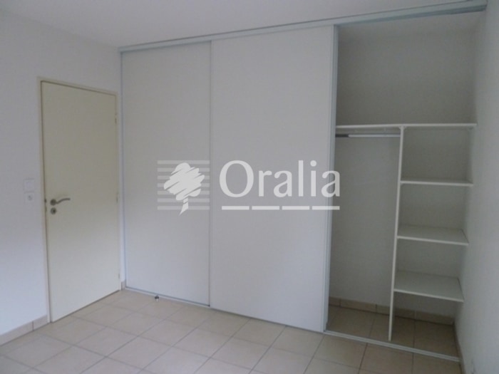 Image 4 sur 10 - Appartement  ·  Location · Nimes (30900) · 2 pièces · 48m²