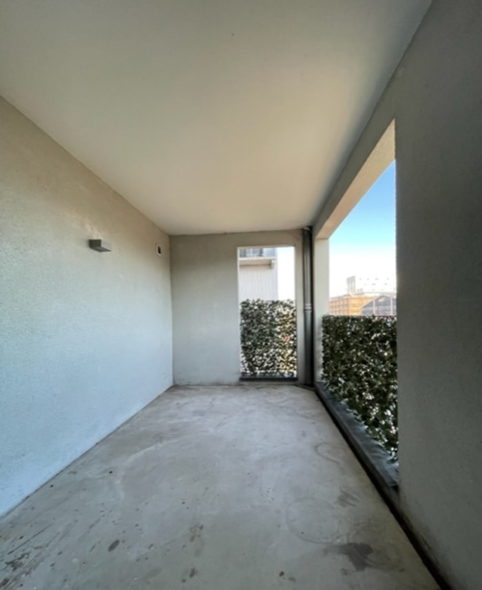 Image 5 sur 10 - Appartement  ·  Location · Bordeaux (33300) · 3 pièces · 62m²