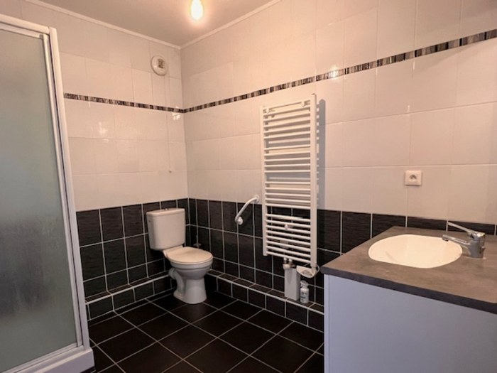 Image 4 sur 6 - Appartement  ·  Location · Pessac (33600) · 2 pièces · 48m²