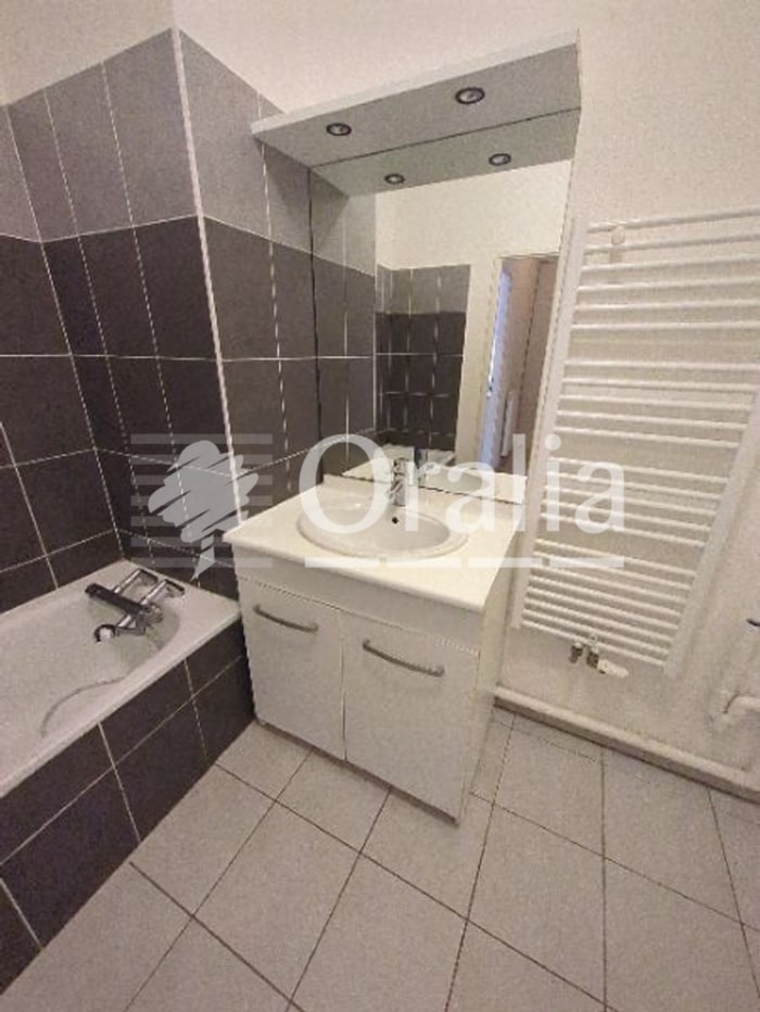Image 7 sur 8 - Appartement  ·  Location · Montpellier (34070) · 1 pièce · 35m²