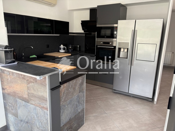 Image 5 sur 10 - Maison/villa  ·  Location · Lattes (34970) · 5 pièces · 135m²