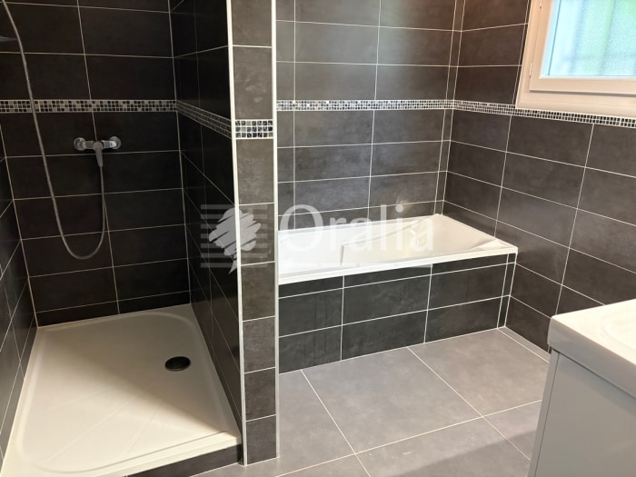 Image 3 sur 10 - Maison/villa  ·  Location · Lattes (34970) · 5 pièces · 135m²