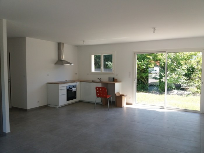 Image 6 sur 13 - Maison/villa  ·  Location · Le Pian Medoc (33290) · 3 pièces · 73m²