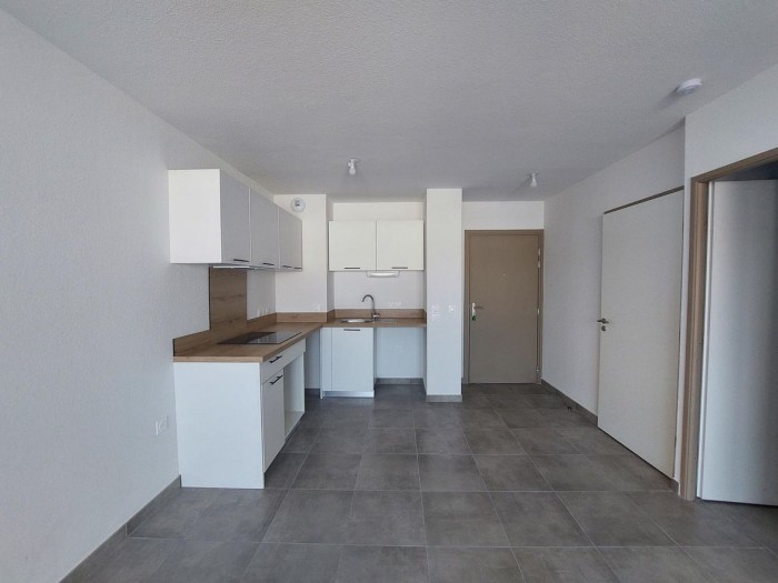 Image 9 sur 15 - Appartement  ·  Location · Nimes (30900) · 2 pièces · 40m²
