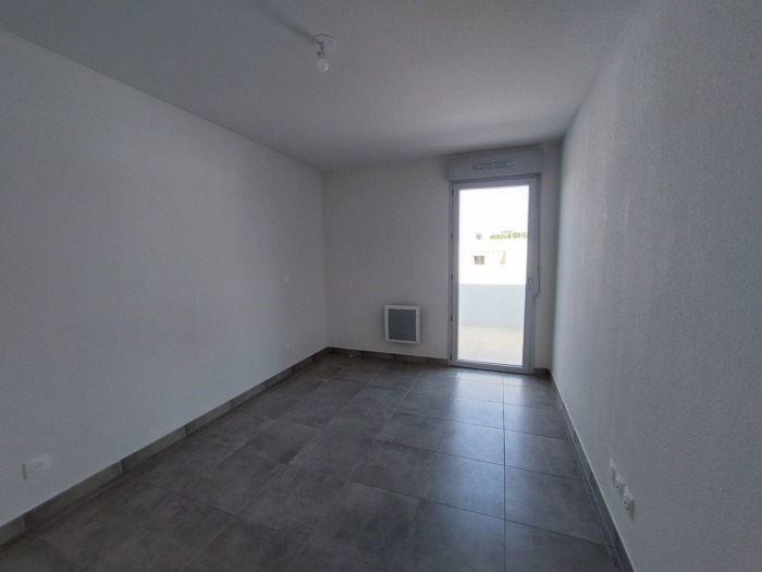 Image 2 sur 15 - Appartement  ·  Location · Nimes (30900) · 2 pièces · 40m²