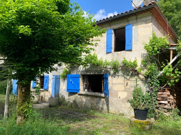 Image 1 sur 10 - Maison/villa  ·  Vente · Tizac De Lapouyade (33620) · 6 pièces · 140m²