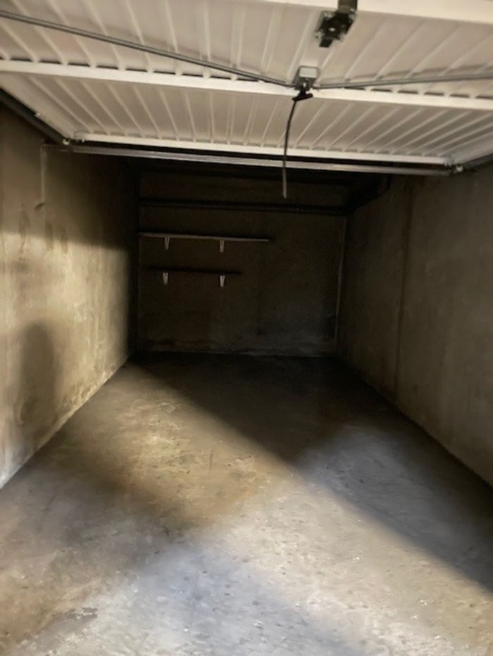 Image 2 sur 2 - Parking/box  ·  Vente · Lyon (69006) · 1 pièce · 14m²