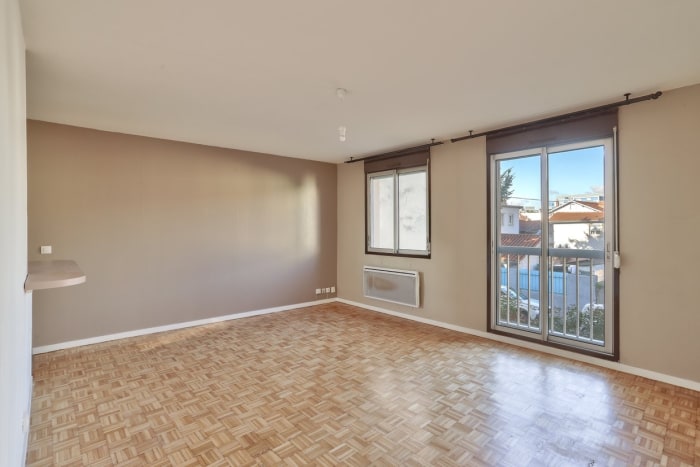Image 1 sur 10 - Appartement  ·  Vente · Lyon (69008) · 2 pièces · 48m²