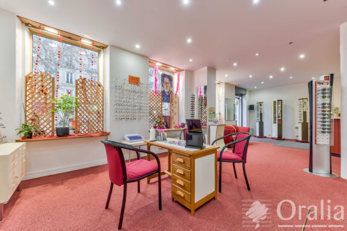 Image 3 sur 8 - Boutique  ·  Vente · Paris (75005) · 90m²