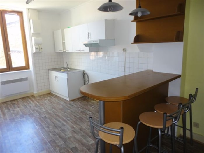 Image 2 sur 8 - Immeuble  ·  Vente · L Arbresle (69210) · 150m²