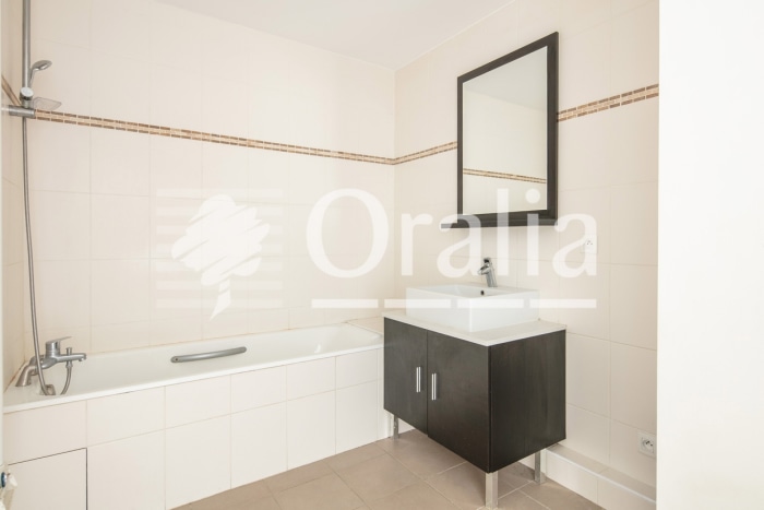 Image 3 sur 8 - Appartement  ·  Vente · Grenoble (38000) · 2 pièces · 41m²