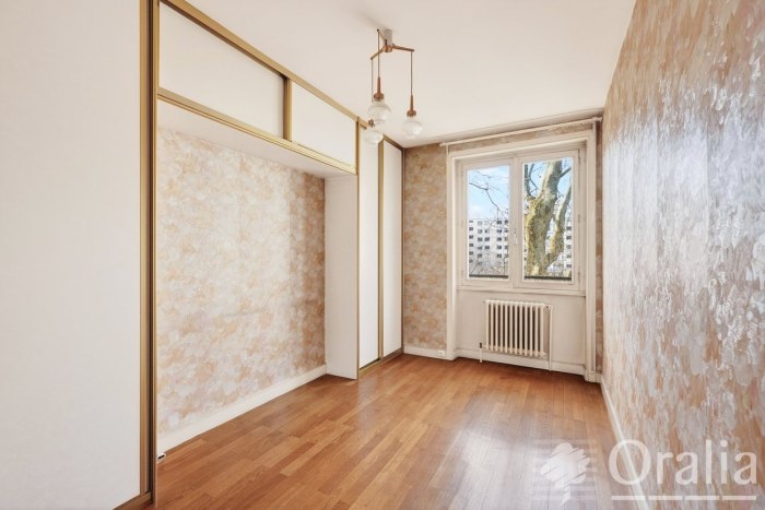 Image 9 sur 12 - Appartement  ·  Vente · Lyon (69006) · 4 pièces · 91m²