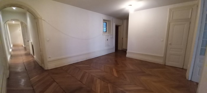 Image 5 sur 14 - Appartement  ·  Vente · Lyon (69006) · 5 pièces · 137m²