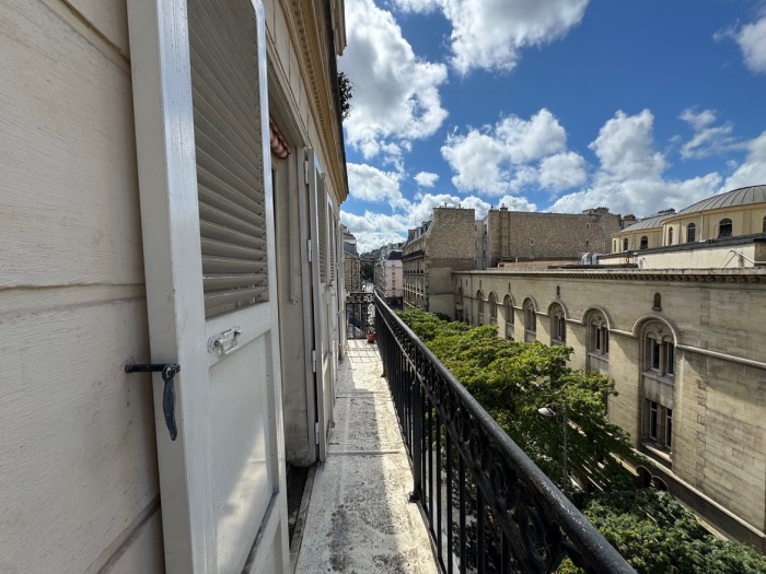 Image 6 sur 16 - Appartement  ·  Vente · Paris (75017) · 3 pièces · 57m²