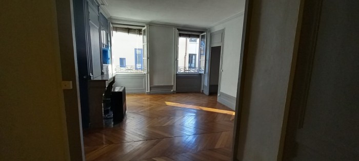 Image 7 sur 11 - Appartement  ·  Vente · Lyon (69006) · 2 pièces · 66m²