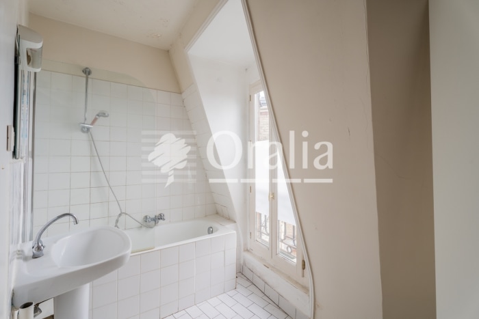 Image 4 sur 11 - Appartement  ·  Vente · Paris (75017) · 2 pièces · 53m²