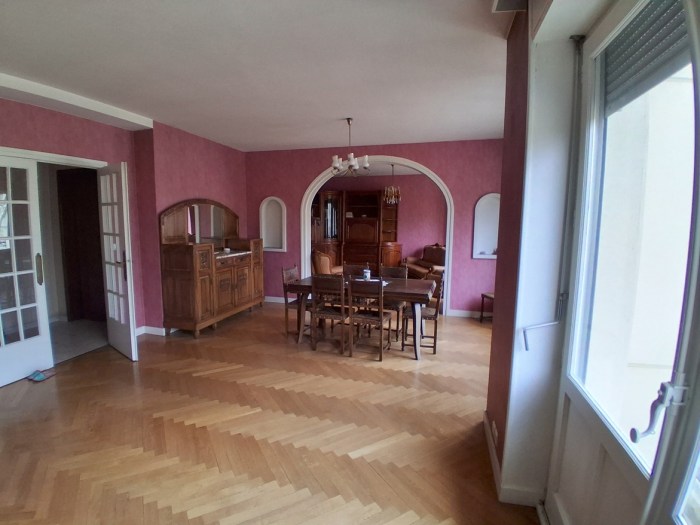 Image 5 sur 9 - Appartement  ·  Vente · Villefranche Sur Saone (69400) · 4 pièces · 96m²