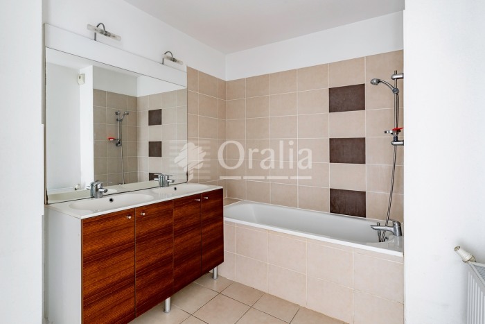 Image 9 sur 9 - Appartement  ·  Vente · Le Haillan (33185) · 3 pièces · 62m²