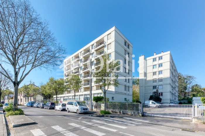 Image 10 sur 11 - Appartement  ·  Vente · Bron (69500) · 3 pièces · 70m²