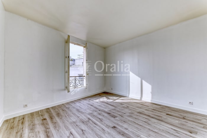 Image 6 sur 10 - Appartement  ·  Vente · Paris (75018) · 2 pièces · 37m²