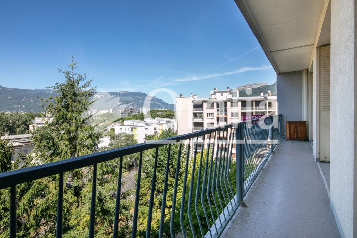 Image 1 sur 9 - Appartement  ·  Vente · St Martin D Heres (38400) · 6 pièces · 96m²