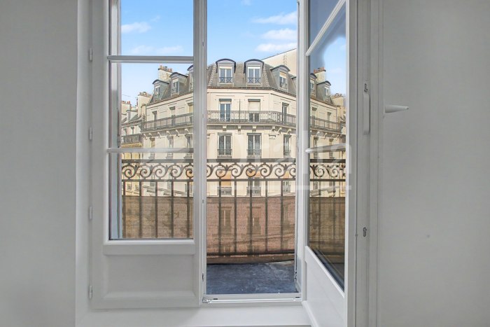 Image 2 sur 11 - Appartement  ·  Vente · Paris 17 (75017) · 3 pièces · 75m²