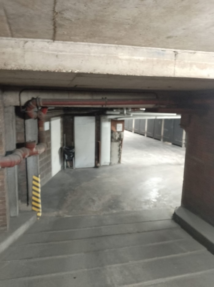 Image 4 sur 6 - Parking/box  ·  Vente · Paris (75014) · 9m²