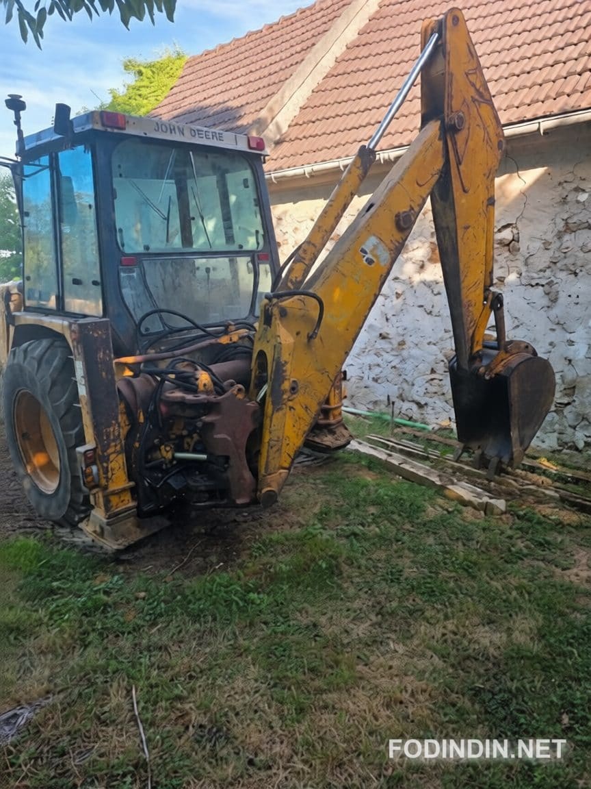 TRACTOPELLE  JOHN DEERE 415b