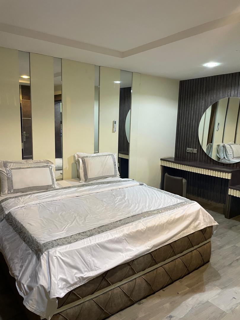 Single Room, Jabi
