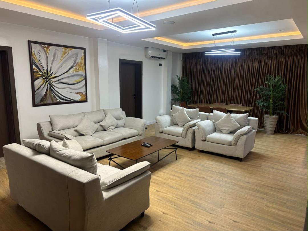 One bedroom Room, Mabushi