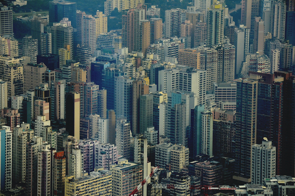 Fake Photos Flood Hong Kong Rentals, Misleading Thousands of Tenants