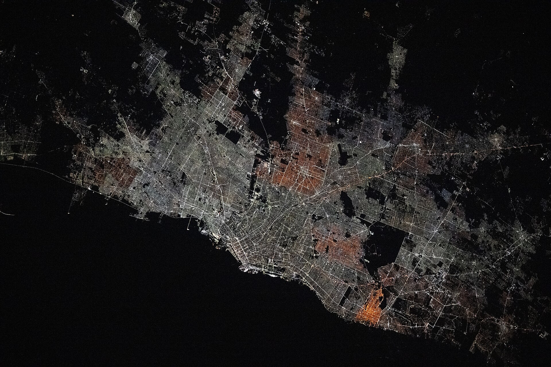 Buenos Aires, Argentina, the South American nation's largest city (iss073e0176306)