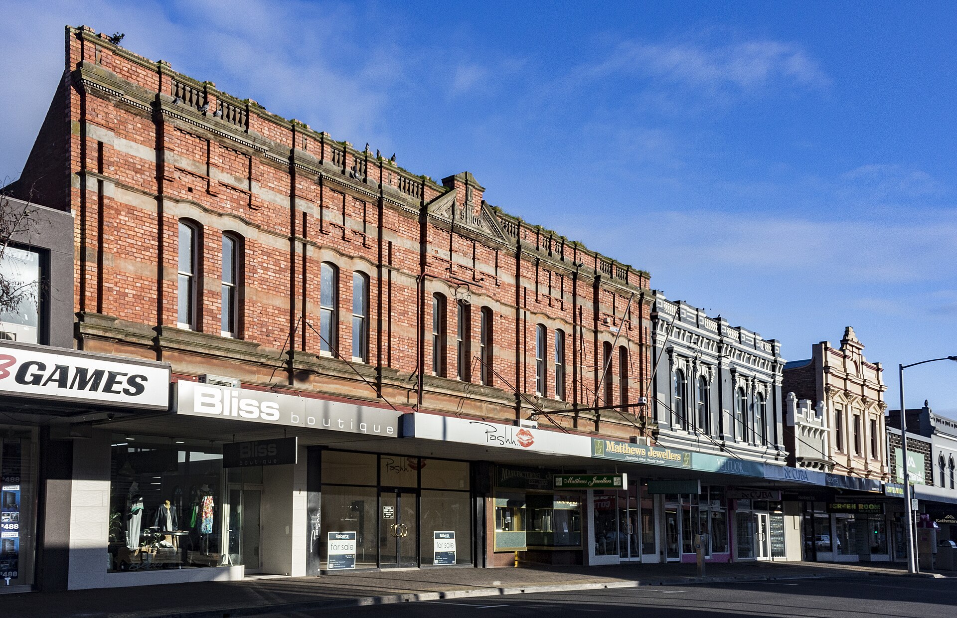 Hobart Crowds Flock to Winter Arts Events Across Tasmania's Cultural Venues