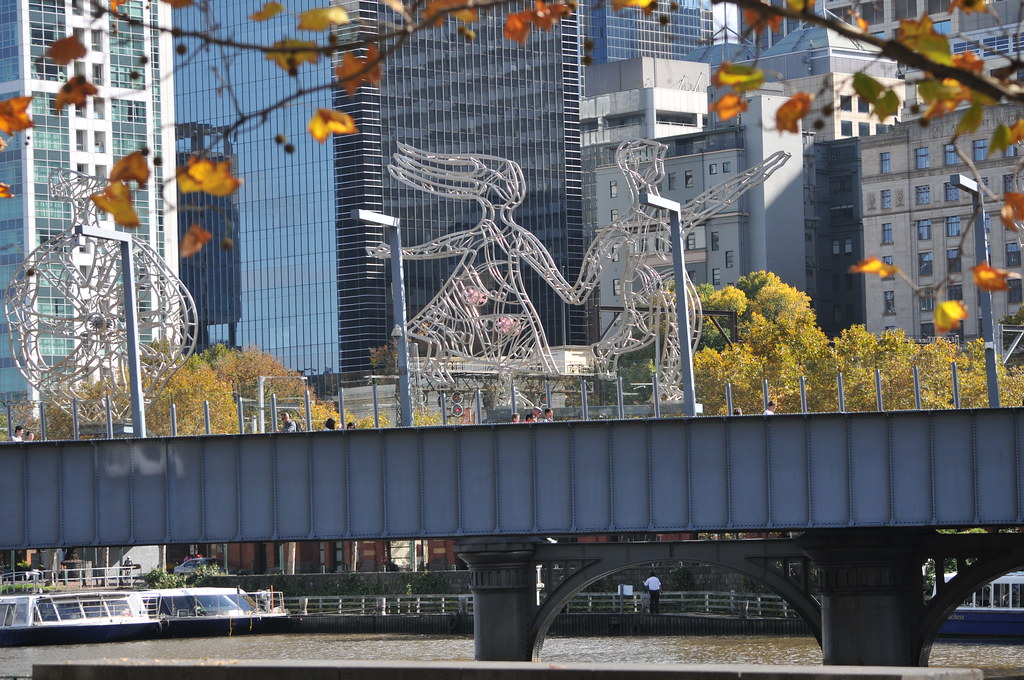 Immigrant Waves and Industry Built Chicago's Iconic Food Traditions