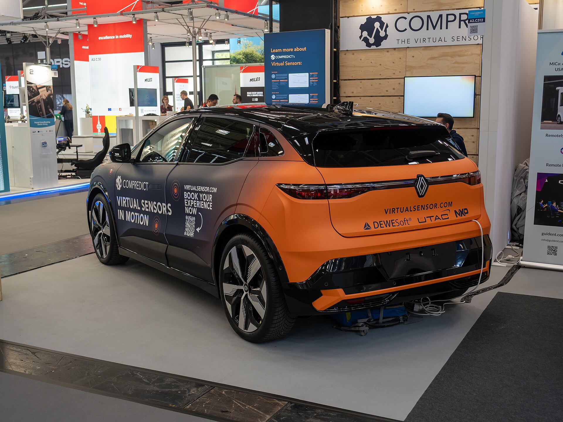 Munich's AI Revolution: Tech Firms Transform City Shopping by 2026