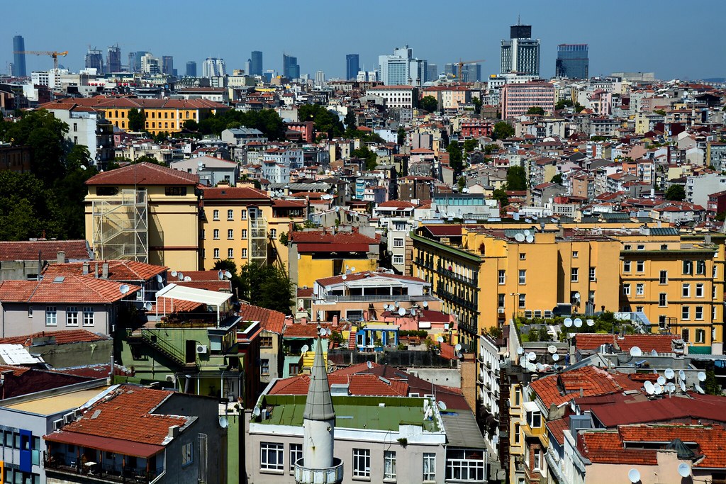 Istanbul Scammers Use Fake Listings, Driving Up Rental Costs for Thousands