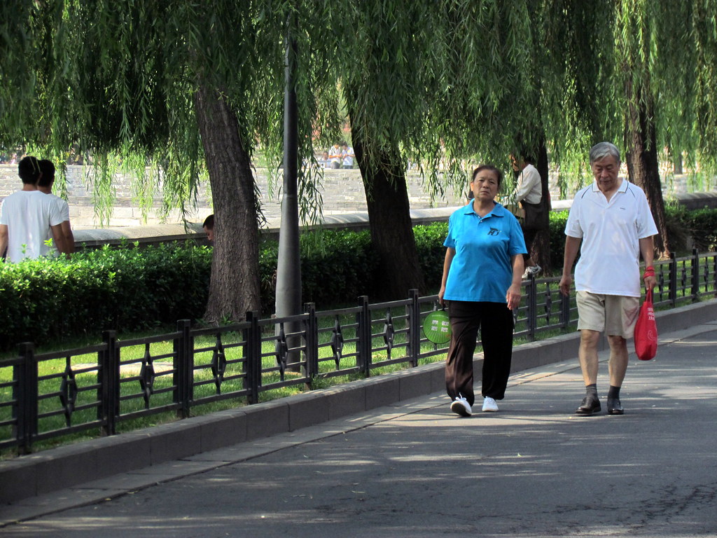 Beijing Sports Weekend: Experts Analyze Historic Athletic and Olympic Achievements