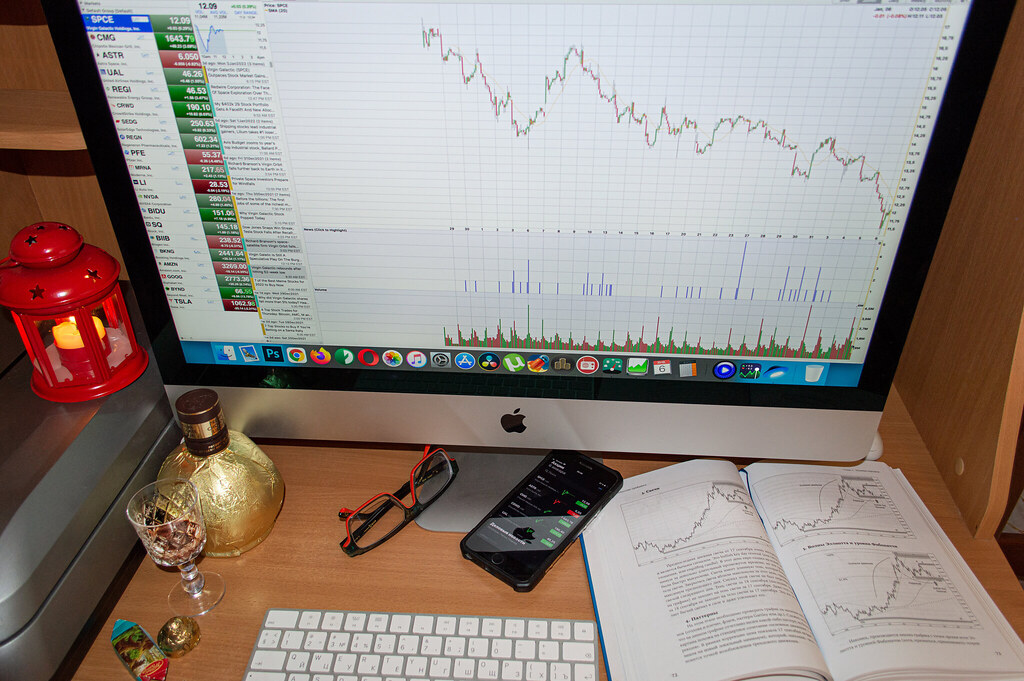 DAX Falls to 25,067, Pushing Berlin Retirees to Shift Portfolios