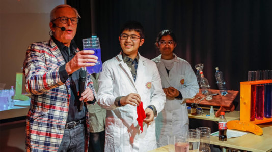 Magic Chemistry: Wissenschaft trifft Kunst - Sat, Nov 21, 2026, 15:30 at Gleis 21, Bloch-Bauer-Promenade 22, 1100 Wien, Österreich