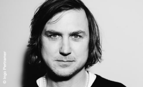 Lars Eidinger: Das Unvereinbare in ein Gedicht Am Schlagzeug George Kranz - Fr., 18.09.2026, 19:30 at Posthof, Posthofstraße 43, 4020 Linz, Österreich