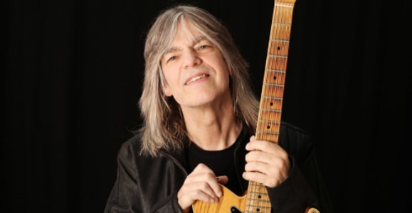 MIKE STERN ＆ BAND // FEATURING LENI STERN // NY - Tue, Oct 20, 2026, 20:30 at Treibhaus, Angerzellgasse 8 Am Volksgarten, 6020 Innsbruck, Österreich
