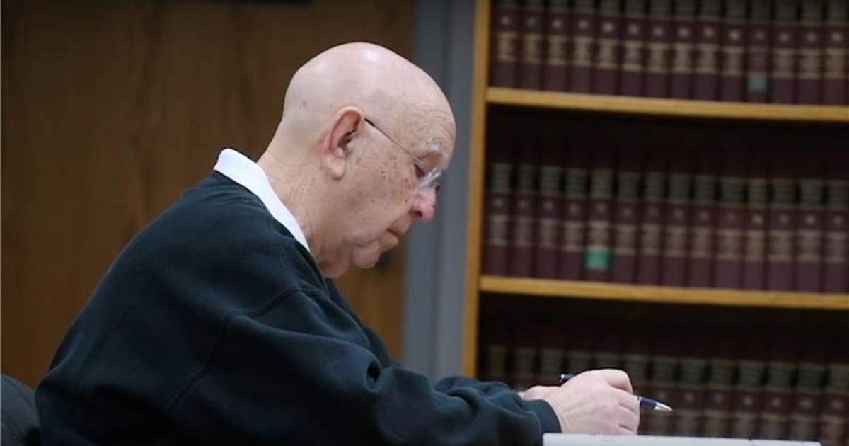 Michigan priest pleads guilty to sexually abusing 5-year-old boy in 1987
