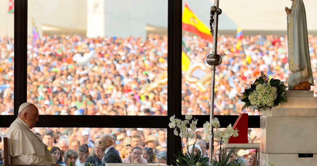 Pope Francis prays the rosary in Fátima with young people with disabilities