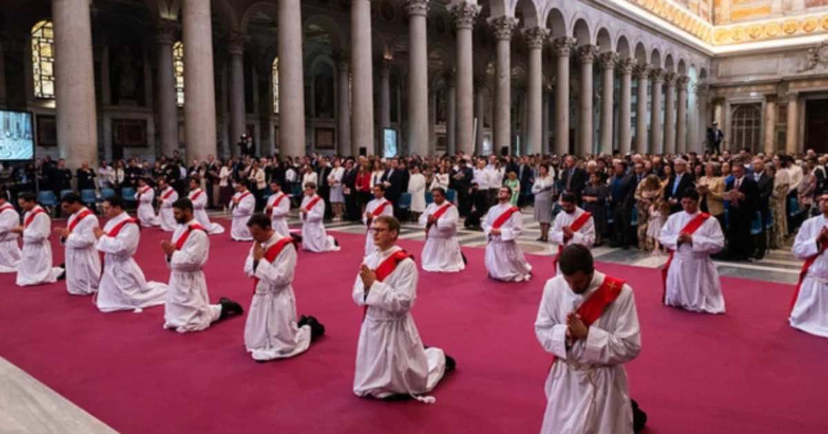 Vocations initiative topping 100,000 followers launches priestly discernment program